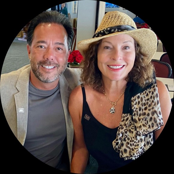 Profile Picture of Danielle Dino (@webcasa) on Poshmark