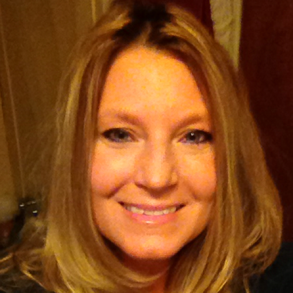 Profile Picture of Cassandra Ayers (@cassieison) on Poshmark