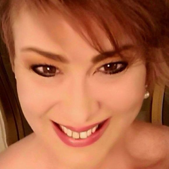 Profile Picture of Stacie Adams (@curves51) on Poshmark