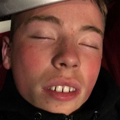 Profile Picture of Rob Hynes (@RobertHynes2) on Twitter