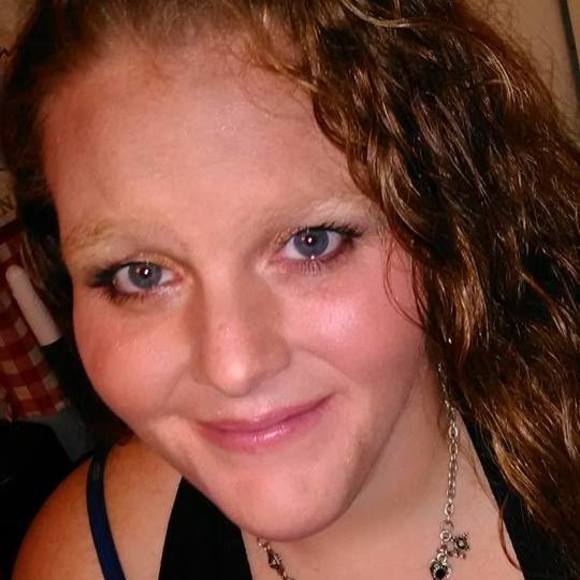 Profile Picture of Alisha Bennett (@sweetchiq04) on Poshmark