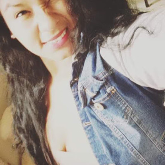 Profile Picture of Carla Canessa (@sipioncanessa) on Poshmark