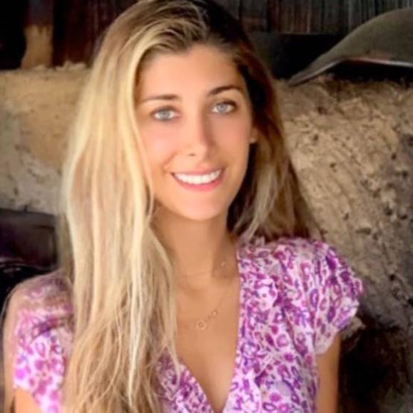 Profile Picture of Jasmine Facchetti (@jas8008) on Poshmark