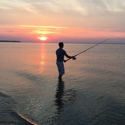 Profile Picture of Devin William (@scully_129) on Twitter