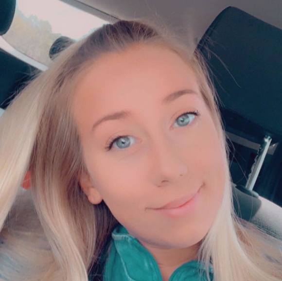 Profile Picture of Caley Collins (@clcollins156) on Poshmark