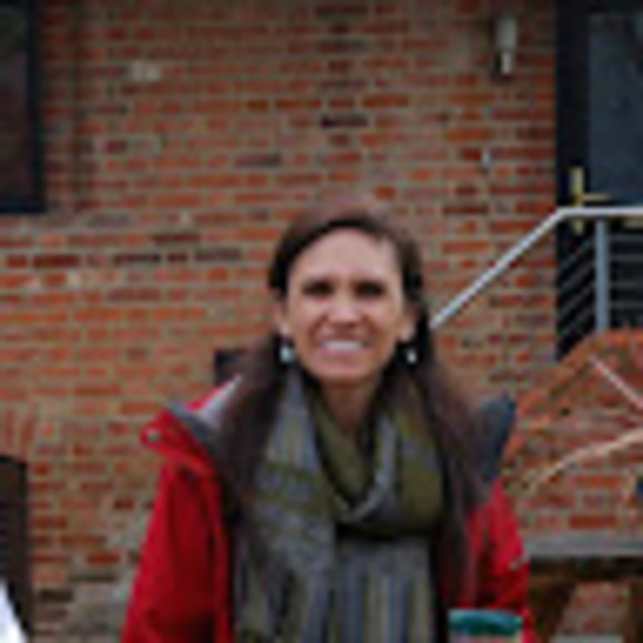 Profile Picture of M Parker (@melwar2013) on Poshmark