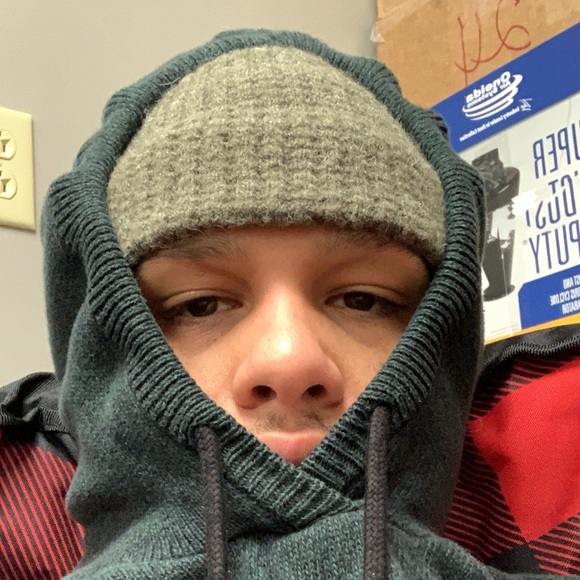 Profile Picture of Richard Mckinnon (@richmckinnon94) on Poshmark