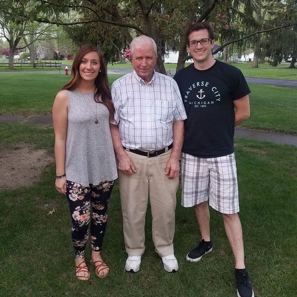 Profile Picture of Sarah Grzybowski (@sgrzy) on Poshmark