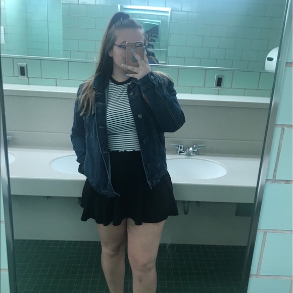 Profile Picture of Micayla Roginski (@micaylanichole) on Poshmark