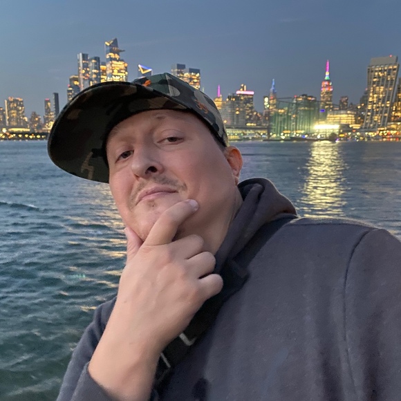 Profile Picture of Sebastian Mikulasy (@wickedson9) on Poshmark