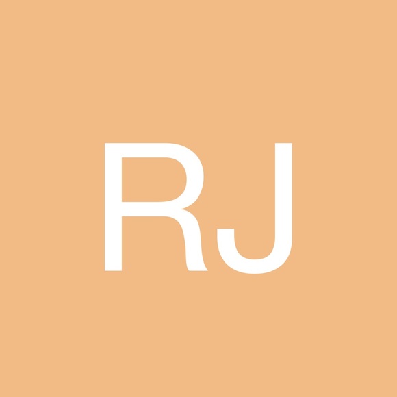 Profile Picture of Roberto Jimenez (@robertojimen309) on Poshmark