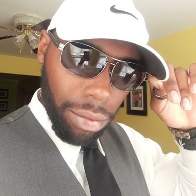 Profile Picture of Clay Moore (@ClarenceGMoore) on Twitter