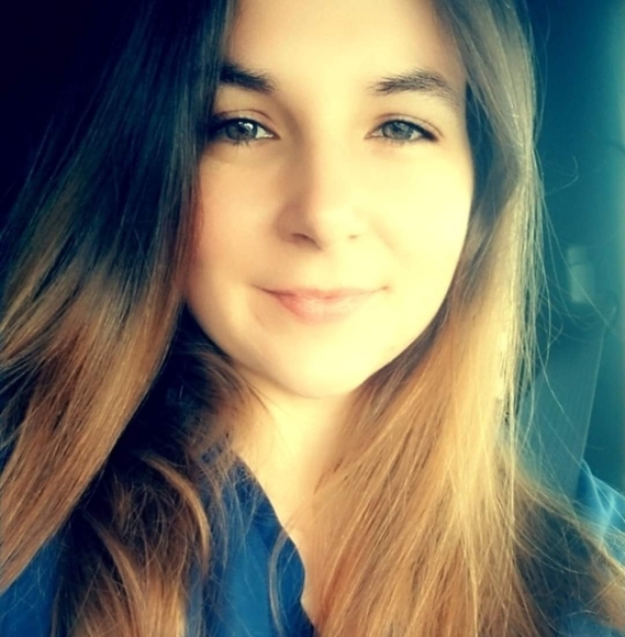 Profile Picture of Amber Mcateer (@mrsmcateer46) on Poshmark