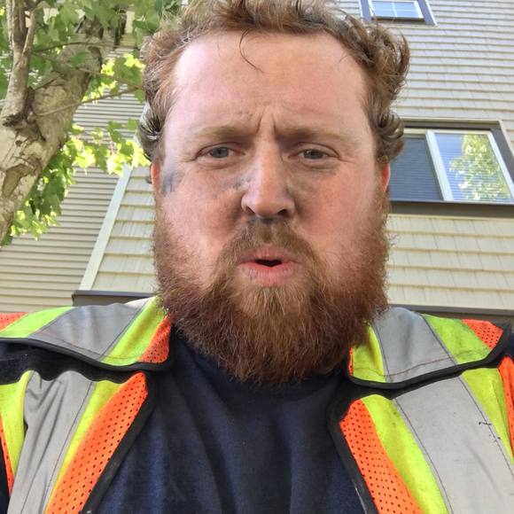 Profile Picture of Kyle Byrne (@kylebyrne) on Poshmark