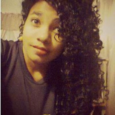 Profile Picture of Kelly Fuentes ♥ (@YoAmobailar2) on Twitter