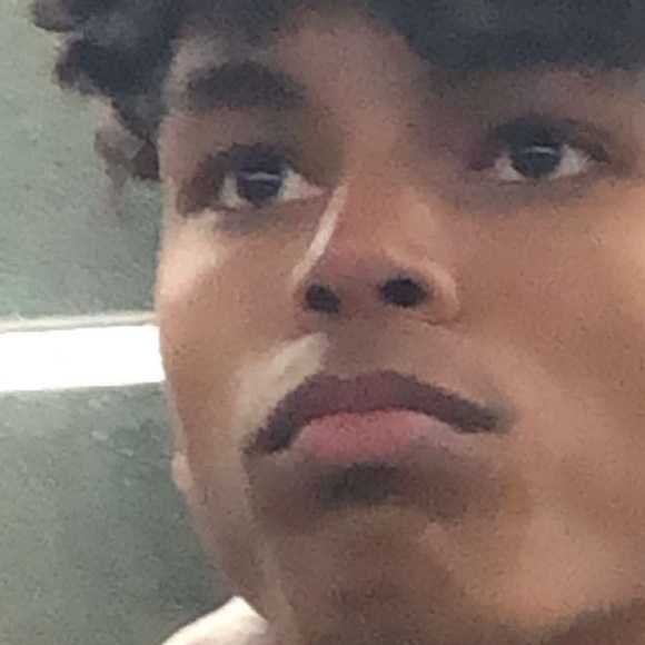 Profile Picture of Leo Statteri (@leostatteri) on Poshmark