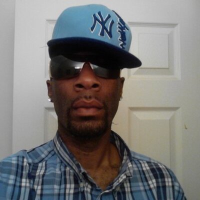 Profile Picture of Carl Cuthbertson (@freakytalez1234) on Twitter