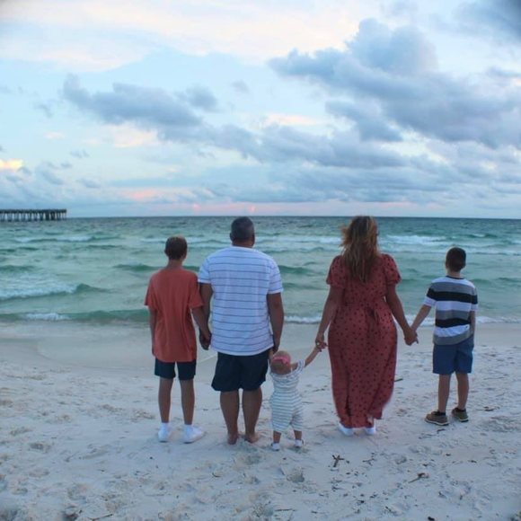 Profile Picture of Annesa Antczak (@missbubby_93) on Poshmark