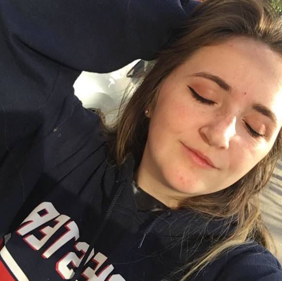 Profile Picture of Kayla Blaisure (@kaylablaisure) on Poshmark