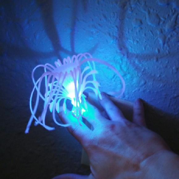 Profile Picture of Bobbi Newton (@bobbiperry81) on Poshmark