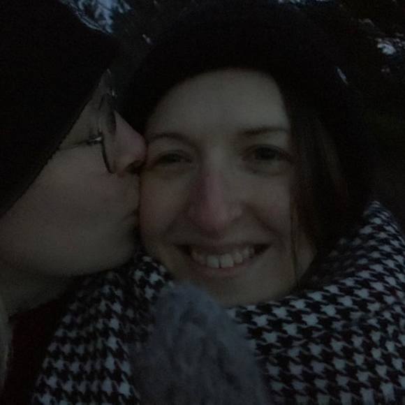 Profile Picture of Felicia Casey (@felicia_casey) on Poshmark