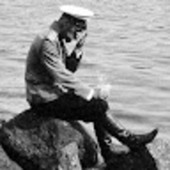 Profile Picture of Aleksandr Gordeev (@gordeevalexg) on Poshmark