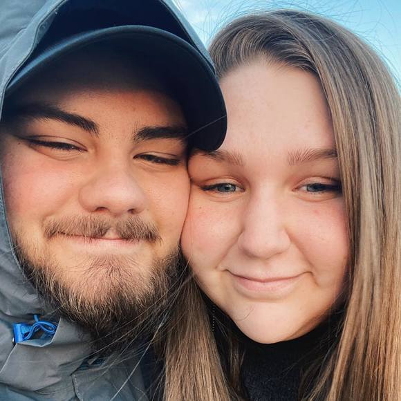 Emily Beaumier - Poshmark Profile Picture of Emily Beaumier (@emilybeaumier) on Poshmark