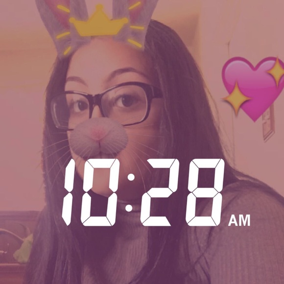 Profile Picture of Jade Barron (@jadesweet05) on Poshmark