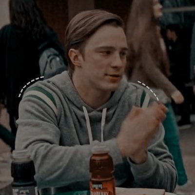Profile Picture of 𝑮𝒂𝒓𝒓𝒆𝒕𝒕 𝑳𝒂𝒖𝒈𝒉𝒍𝒊𝒏 (@Mantlesucksass) on Twitter
