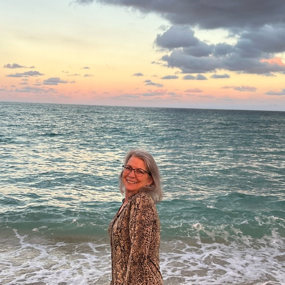 Profile Picture of Jo ann Dodder (@jadodder) on Poshmark