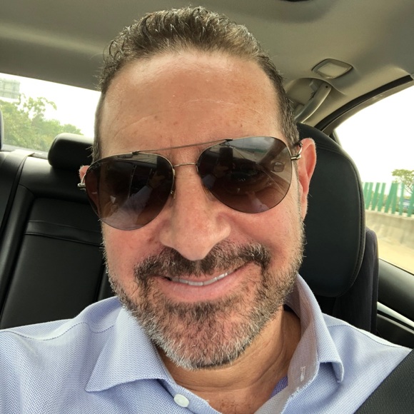 Profile Picture of Adam Starr (@gratefuldad14) on Poshmark