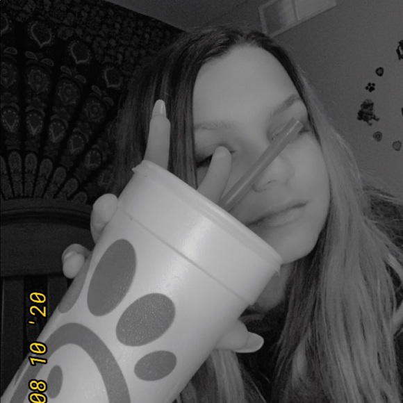 Profile Picture of Rachel Dunkowski (@rdunkowski) on Poshmark