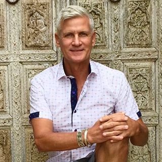 Profile Picture of Devarshi Steven Hartman (@devarshi.hartman) on Facebook