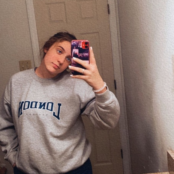 Profile Picture of Mary kate Scheffel (@mk_scheffel14) on Poshmark