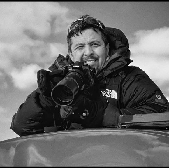 Profile Picture of César Palacio (@cesarmsi) on Poshmark