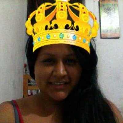 Profile Picture of Vanessa Ramos Corder (@cristalinaklaus) on Twitter