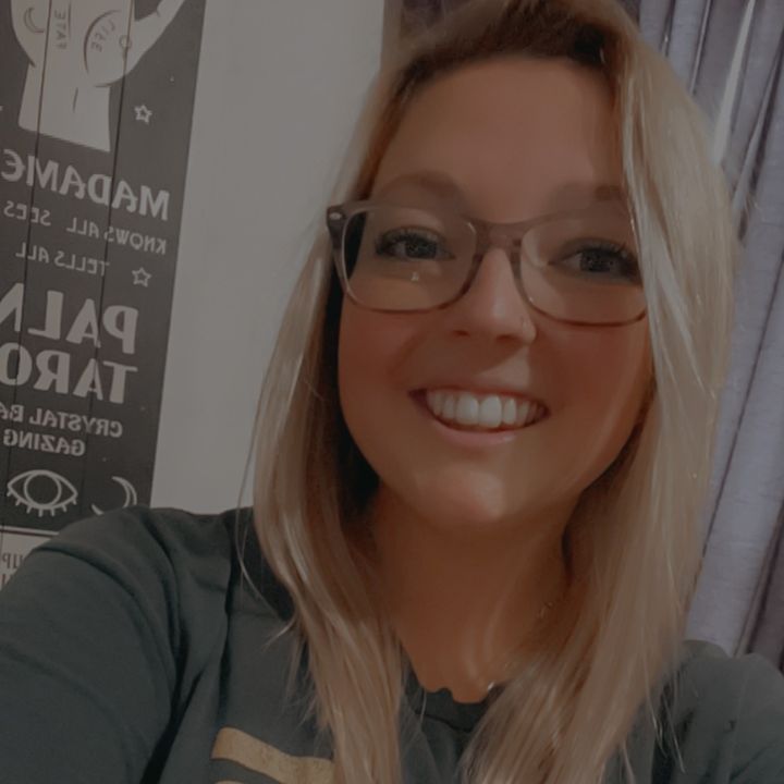 Profile Picture of Kelly Peppers (@kellypeppers) on Tiktok