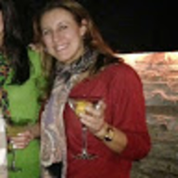 Profile Picture of Keri-jo Cocchiola (@k_cocchiola) on Poshmark