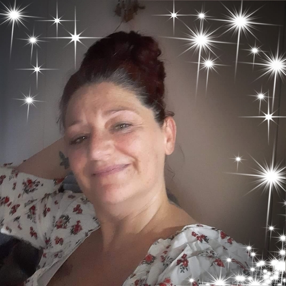 Profile Picture of Roxann Hatterer (@roxann1488) on Poshmark