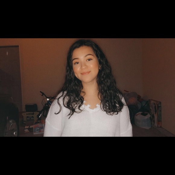 Profile Picture of Jasmin Zepeda (@zepedajas) on Poshmark