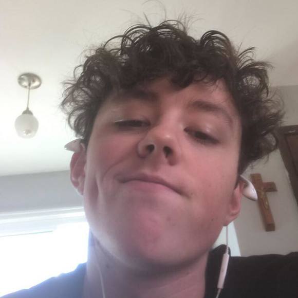 Profile Picture of Sam Armbrust (@sammyboy101) on Poshmark