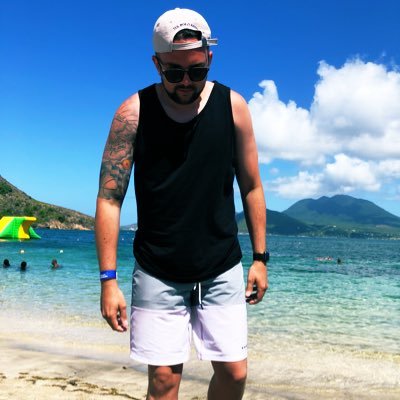 Profile Picture of Mark Peek! Ⓜ️️ (@iTzPiCa06) on Twitter