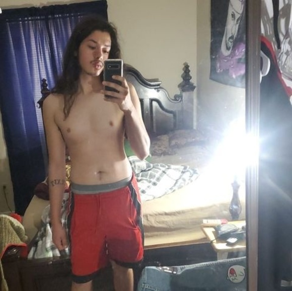 Profile Picture of Alex Davalos (@alexdavalos86) on Poshmark