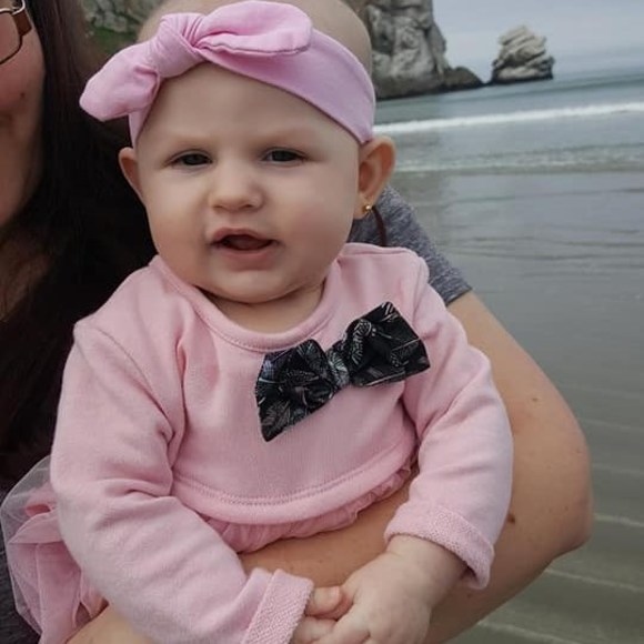 Profile Picture of Lisa Cooper (@lisa93277) on Poshmark