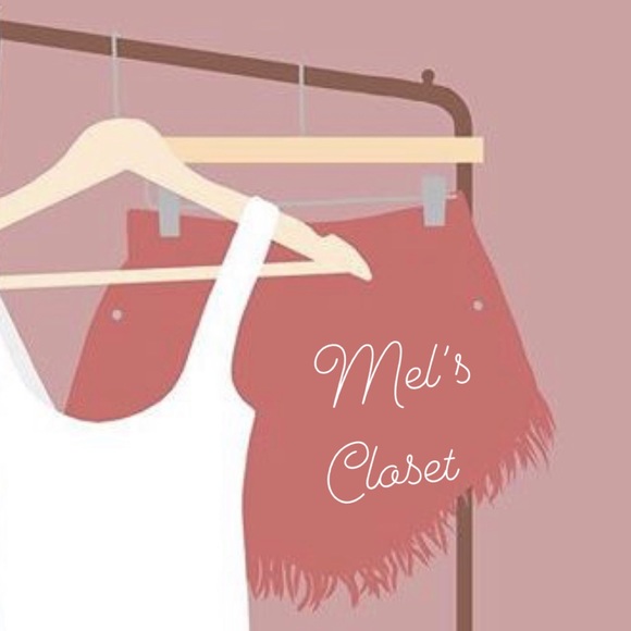 Profile Picture of Melany Gomez (@melgomezz) on Poshmark