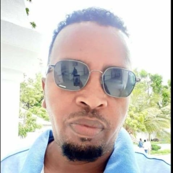 Profile Picture of Ahmed Naji (@naji95946) on Poshmark