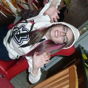 Profile Picture of Amy Garfield (@amyrose_rawr) on Myspace