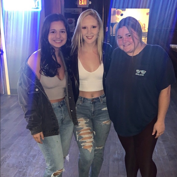 Profile Picture of Emily Cernik (@ecernik) on Poshmark