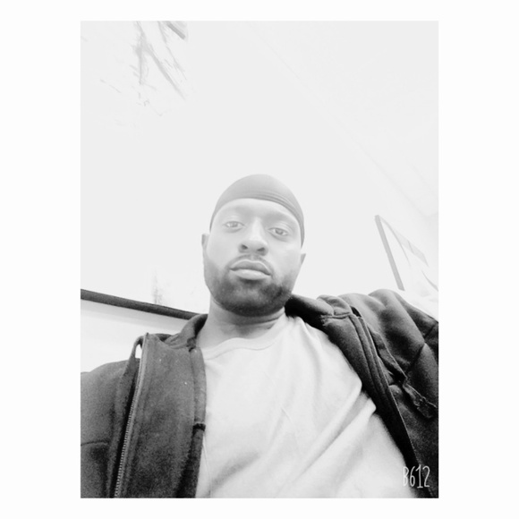 Profile Picture of Jerome Lucas (@jeromelucas1984) on Poshmark