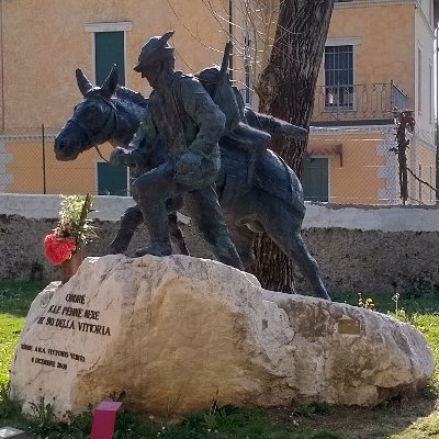 Profile Picture of Lorena Dell'Antone (@AntoneLorena) on Twitter